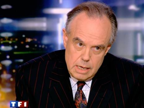 Frédéric Mitterrand répond « je ne démissionnerai pas » à ses détraqueurs