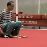 Entrainement choc de gymnastique pour les petits Chinois (VIDEO)