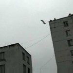Incroyable saut d&rsquo;un bâtiment à un autre (VIDEO)