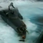 Les baleiniers japonais détruisent un bateau écolo (VIDEO)
