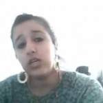 Elle fait la belle à chanter devant sa webcam mais … (VIDEO)