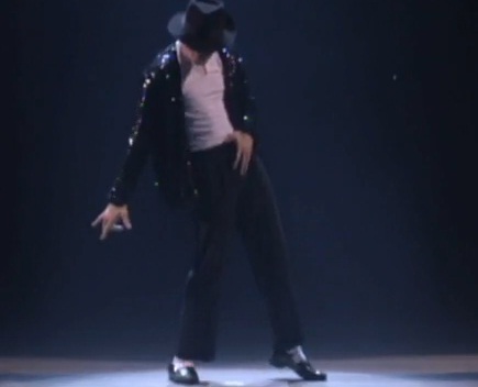 Les tubes de Michael Jackson mixés en un clip (CLIP)