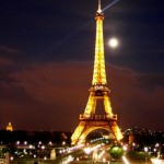 Une tour Eiffel en construction en Inde