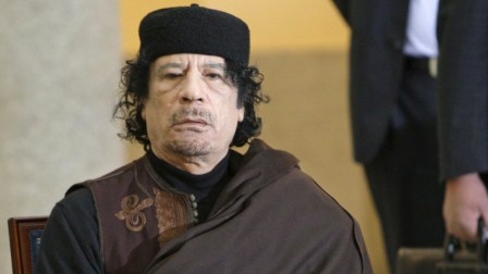 Mouammar Kadhafi appelle au « djihad » contre la Suisse