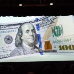 USA : voici le nouveau billet de 100 dollars (IMAGES)