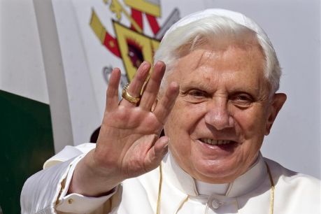Le pape Benoît XVI démissionne (VIDEO)
