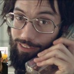 Découvrez la véritable identité de Rodolphe des pubs Free (REPORTAGE)