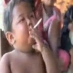 A 2 ans, il fume 40 cigarettes par jour (VIDEO)