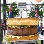Le plus gros hamburger du monde pèse 96 kg (VIDEO)