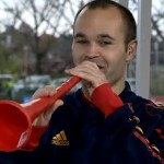 Iniesta Vuvuzela Fail (VIDEO)
