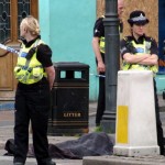 Angleterre : un tueur fou abat 12 personnes (VIDEO)