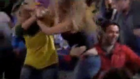 Bagarre entre une supportrice brésilienne et chilienne (VIDEO)