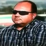 Une journaliste tente de serrer la main d'un aveugle en direct (VIDEO)