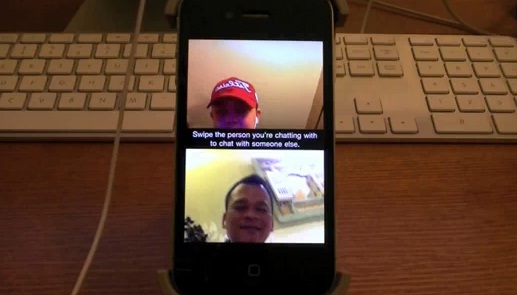 iChatr : Chatroulette sur iPhone 4 (VIDEO)