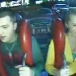 Son petit copain pleure pendant une attraction (VIDEO)