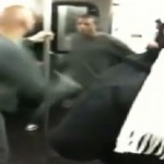 Violente bagarre dans le métro de NY entre un latino et un noir (VIDEO)