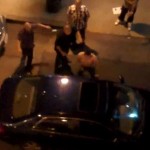 7 racistes tentent d&rsquo;agresser un automobiliste noir mais … (VIDEO)
