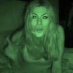 Eva Mendes fait la promotion de sa propre sex tape ! (VIDEO)