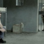 Un problème avec votre nouveau co-détenu ? (VIDEO)