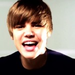 Justin Bieber – Love Me (CLIP)