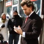 Un Magicien de rue très très spécial (VIDEO)