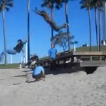 Une paire de fesse ça fait mal ? (VIDEO)