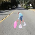 L&rsquo;illusion d&rsquo;optique qui fait ralentir les automobilistes (VIDEO)