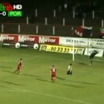 Un but venu d&rsquo;ailleurs (VIDEO)