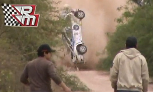 Rallye : Accident très spectaculaire (VIDEO)