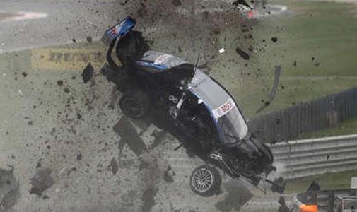 DTM : Terrible accident du Français Alexandre Premat (VIDEO)
