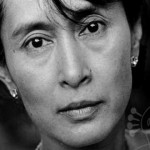 Aung San Suu Kyi enfin libre ! (VIDEO)