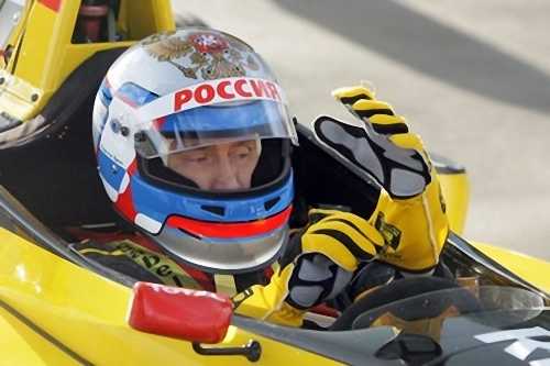 Quand Vladimir Poutine fait du 240 km/h en F1 (VIDEO)