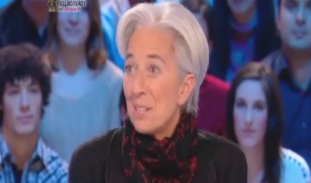 Lapsus : quand Christine Lagarde confond « impôts » et « emplois » (VIDEO)
