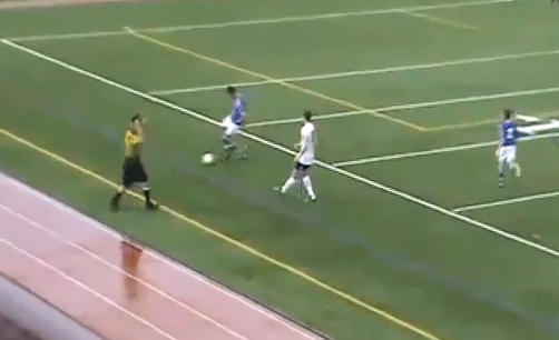 arbitre perd sa perruque