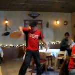 Nino Coniglio, le pizzaiolo acrobate (VIDEO)
