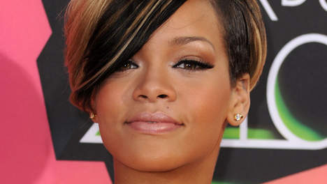Rihanna : « Je pourrais avoir un enfant toute seule à partir d’un don de sperme »