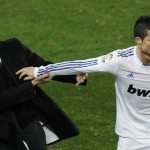 Cristiano Ronaldo pousse Guardiola (VIDEO ET PHOTOS)