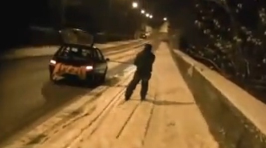 Un homme se fait flasher par un radar automatique à Ski (VIDEO)