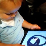 A 2 ans, il maîtrise les fonctionnalités de l’iPad (VIDEO)