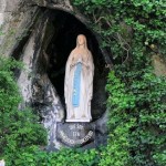 L&rsquo;Église reconnaît officiellement un miracle à Lourdes (VIDEO)