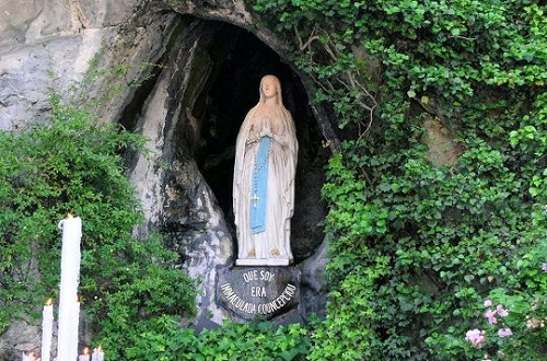 L’Église reconnaît officiellement un miracle à Lourdes (VIDEO)
