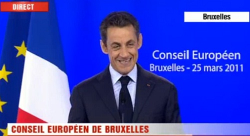 Un journaliste italien pose une colle à Sarkozy (VIDEO)