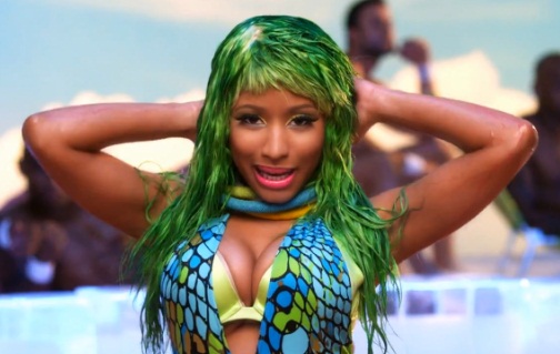 Nicki Minaj – Super Bass (CLIP)