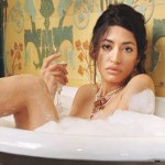 Wafah Dufour : La nièce de Ben Laden pose nue (PHOTOS ET VIDEO)