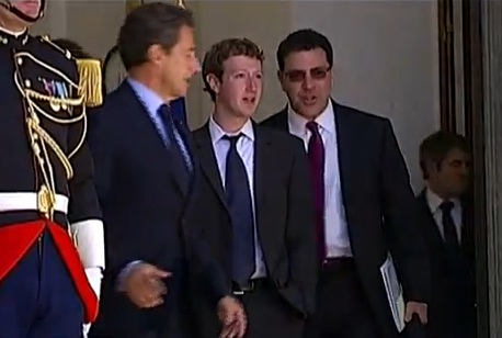 Mark Zuckerberg reçu à l’Elysée par Sarkozy (VIDEO)