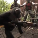 Un singe tire avec un AK-47 (VIDEO)
