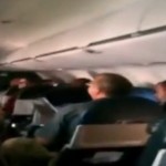 Une chauve-souris sème la panique dans un avion (VIDEO)