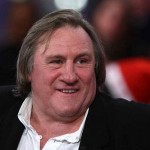 Gérard Depardieu urine dans un avion (VIDEO)