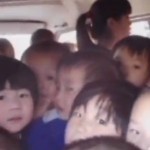 Chine : 66 enfants entassés dans un minibus à 8 places (VIDEO)