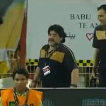 Maradona &laquo;&nbsp;frappe&nbsp;&raquo; un supporter (VIDEO)